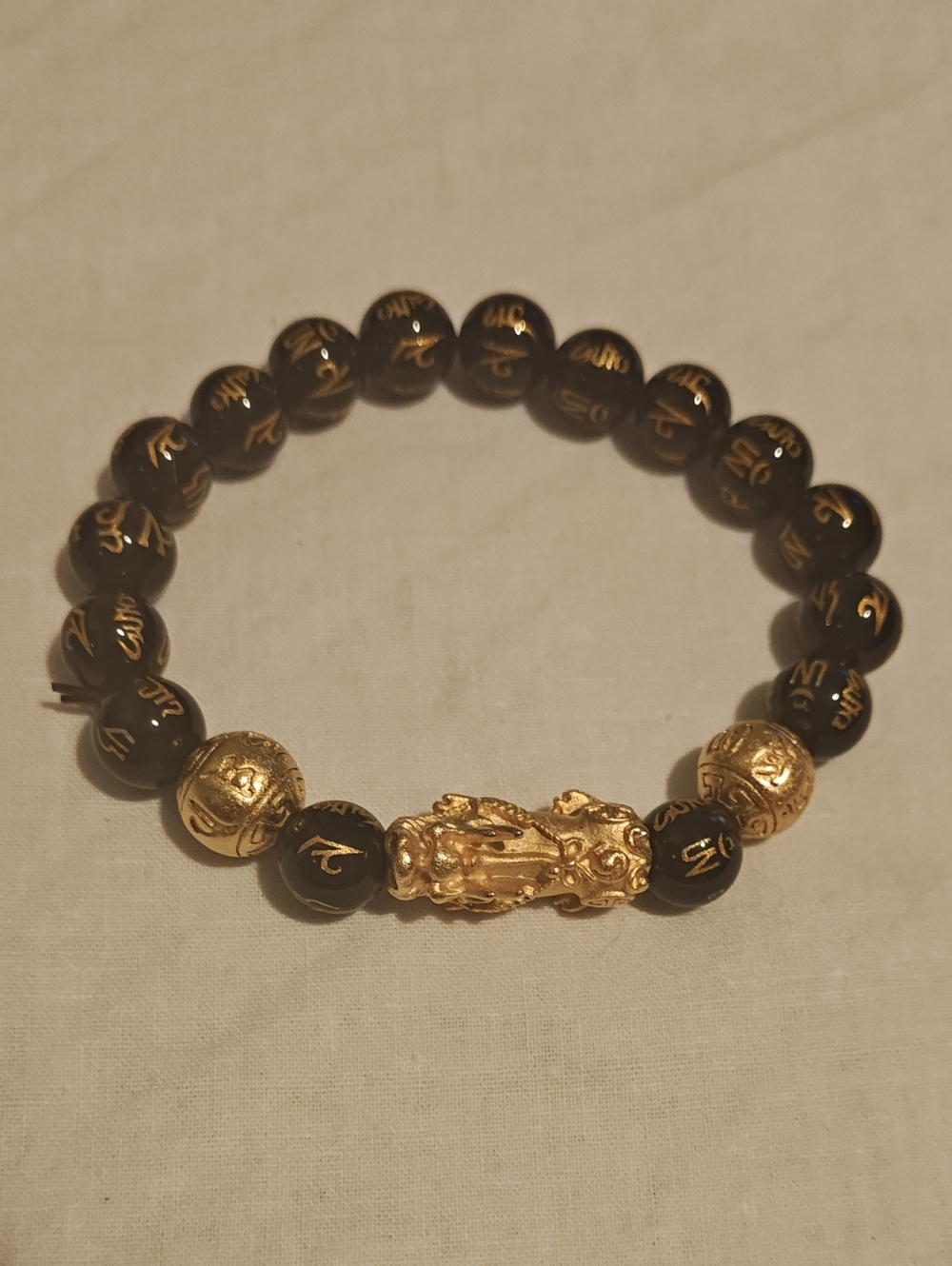Gold and Black Pixiu Feng Shui Wealth Stretch Bead Bracelet, NWOT